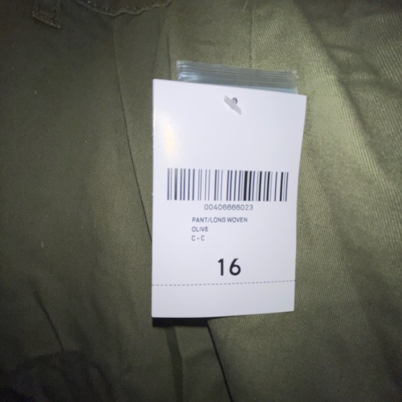 LAST CHANCE - Size 16 cargo pants w/ chain - Picture 6 of 6